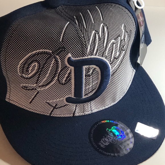 HowD GENUINE EMBROIDERED DALLAS RETRO HAT FLAT RIM - Picture 4 of 8
